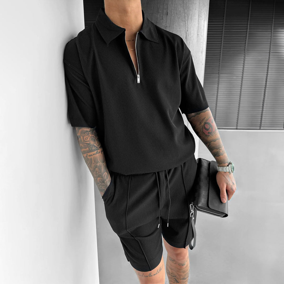 TEXTURED ZIPPER POLO T-SHIRT - BLACK
